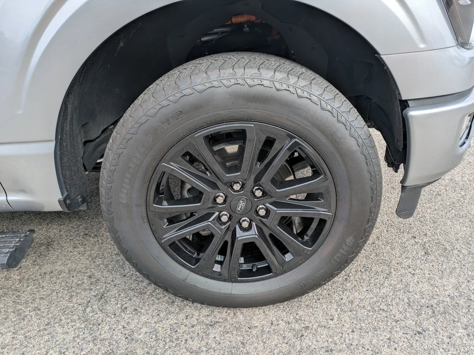 2025 Ford F-150 Platinum - Photo 10