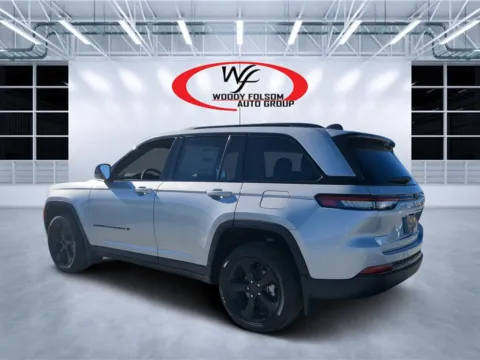 More photos of 2025 Jeep Grand Cherokee Altitude X at Woody Folsom CDJR of Douglas, GA