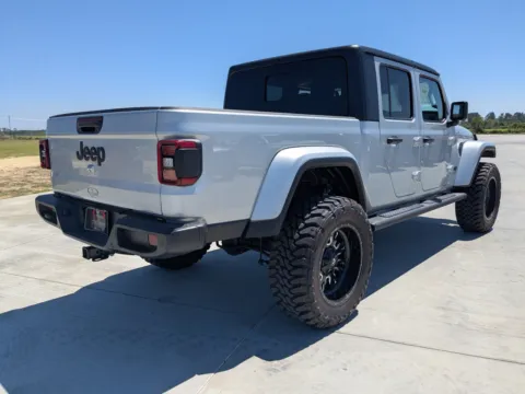 More photos of 2024 Jeep Gladiator Sport S at Woody Folsom CDJR of Douglas, GA