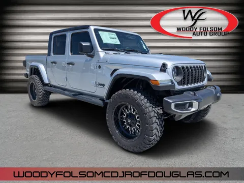 Silver 2024 Jeep Gladiator Sport S for sale in Douglas, GA