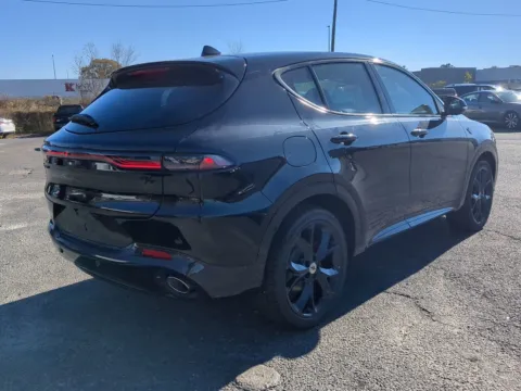 More photos of 2024 Dodge Hornet R/T at Woody Folsom CDJR of Douglas, GA