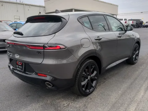 More photos of 2024 Dodge Hornet R/T at Woody Folsom CDJR of Douglas, GA