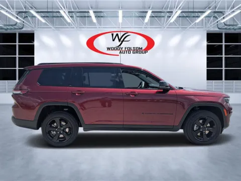 Photos of 2025 Jeep Grand Cherokee L Altitude for sale in Douglas, GA at Woody Folsom CDJR of Douglas