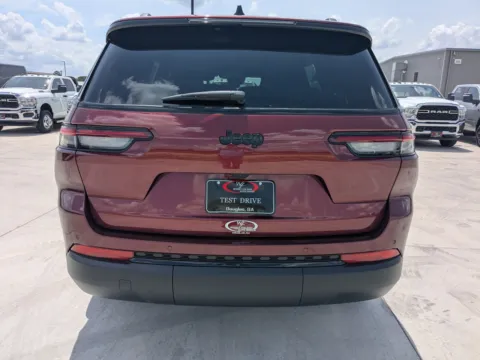 More photos of 2025 Jeep Grand Cherokee L Altitude at Woody Folsom CDJR of Douglas, GA