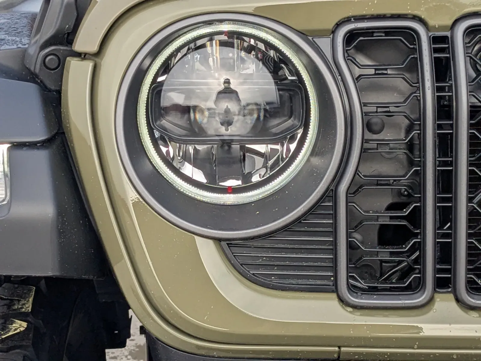 2025 Jeep Wrangler 4-Door Rubicon - Photo 9