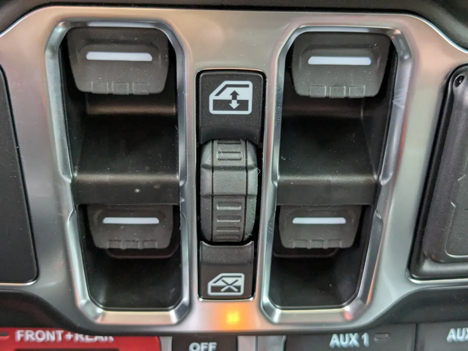 2025 Jeep Wrangler 4-Door Rubicon - Photo 21