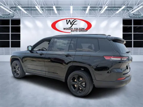 More photos of 2025 Jeep Grand Cherokee L Altitude at Woody Folsom CDJR of Douglas, GA