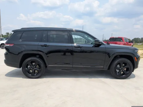 Another view of 2025 Jeep Grand Cherokee L Altitude for sale in Douglas, GA at Woody Folsom CDJR of Douglas