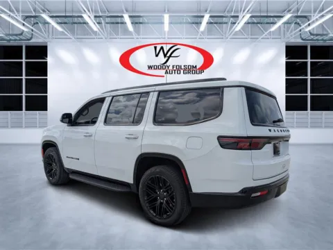More photos of 2025 Jeep Wagoneer Series II Carbide at Woody Folsom CDJR of Douglas, GA