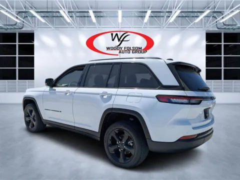 More photos of 2025 Jeep Grand Cherokee Altitude X at Woody Folsom CDJR of Douglas, GA