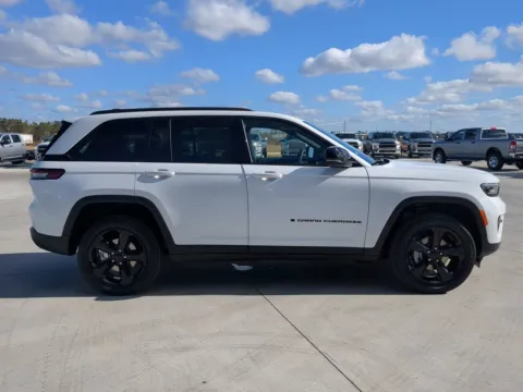 Another view of 2025 Jeep Grand Cherokee Altitude X for sale in Douglas, GA at Woody Folsom CDJR of Douglas