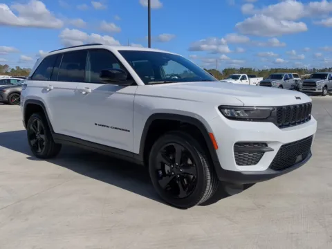 Photos of 2025 Jeep Grand Cherokee Altitude X for sale in Douglas, GA at Woody Folsom CDJR of Douglas