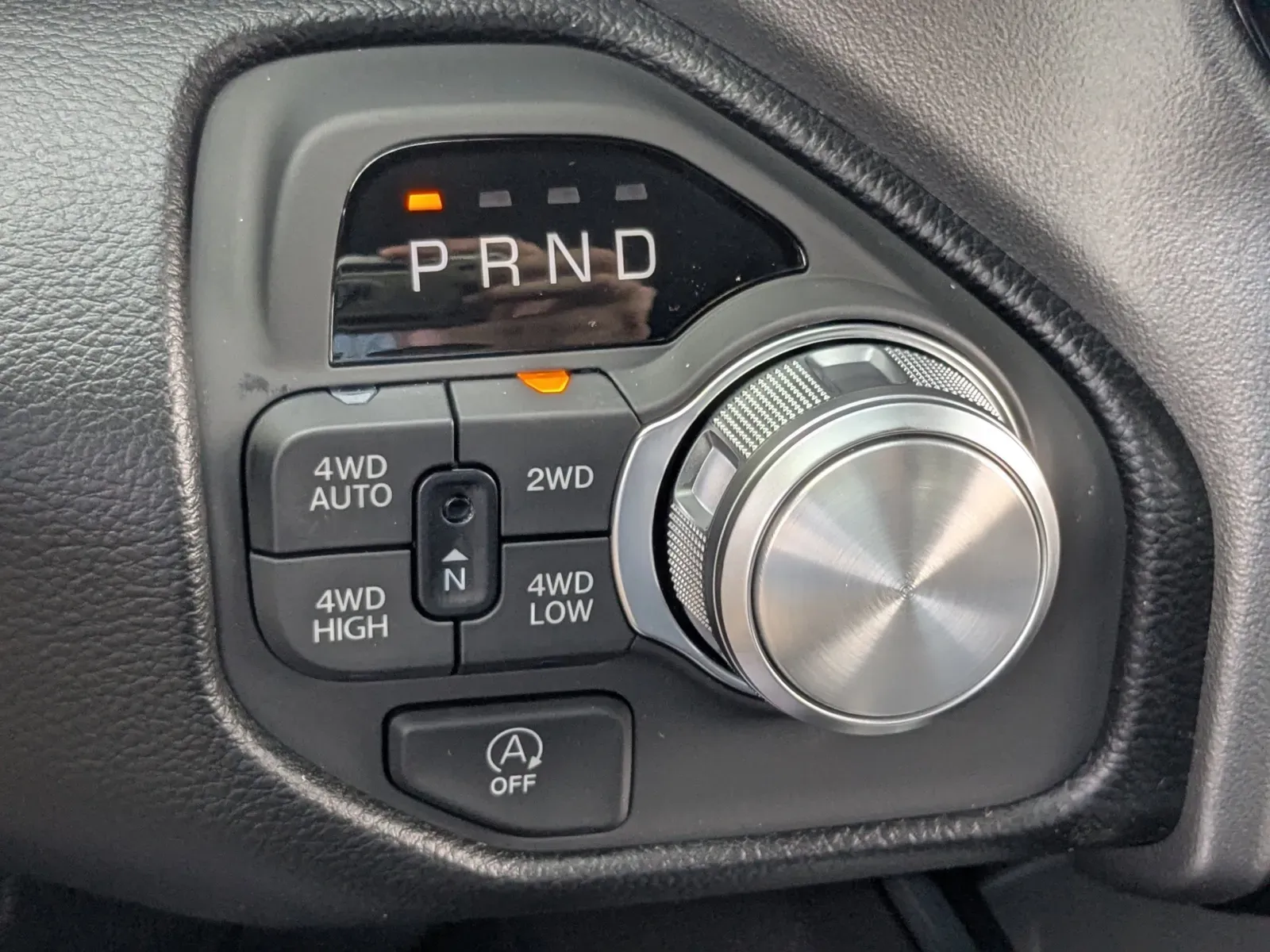 2025 RAM 1500 Laramie - Photo 25