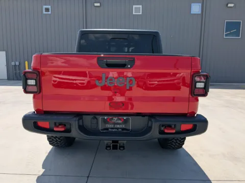 More photos of 2025 Jeep Gladiator Rubicon at Woody Folsom CDJR of Douglas, GA