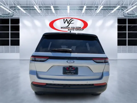 More photos of 2025 Jeep Grand Cherokee Altitude X at Woody Folsom CDJR of Douglas, GA