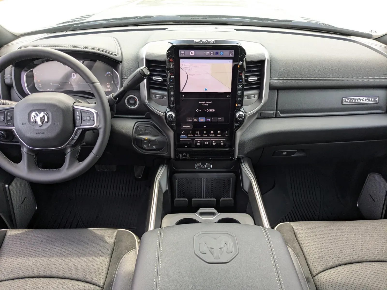 2025 RAM 2500 Laramie - Photo 11