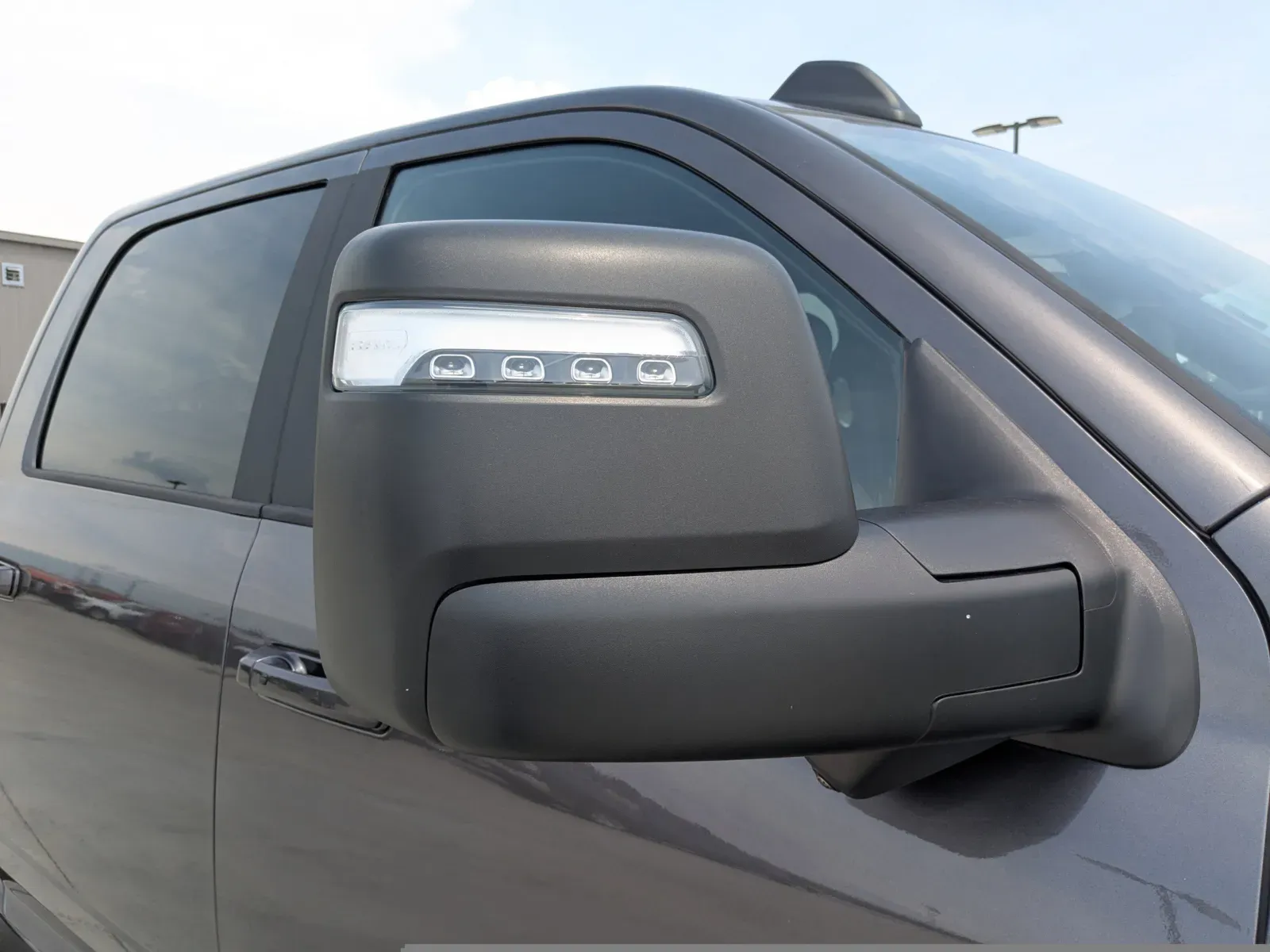 2025 RAM 2500 Laramie - Photo 9