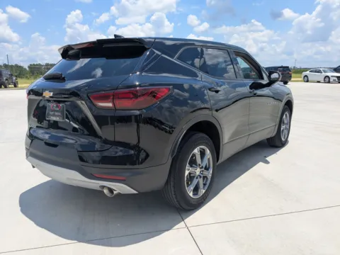 More photos of 2023 Chevrolet Blazer LT at Woody Folsom CDJR of Douglas, GA