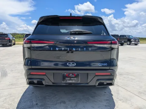 More photos of 2024 INFINITI QX60 PURE at Woody Folsom CDJR of Douglas, GA