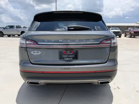 More photos of 2022 Lincoln Nautilus Standard at Woody Folsom CDJR of Douglas, GA