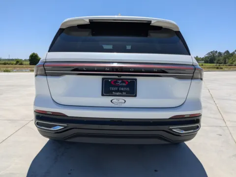 More photos of 2024 Lincoln Nautilus Premiere at Woody Folsom CDJR of Douglas, GA