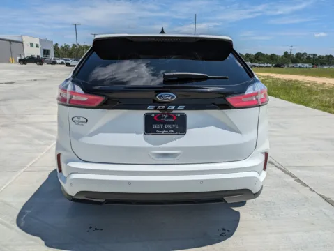More photos of 2022 Ford Edge ST Line at Woody Folsom CDJR of Douglas, GA