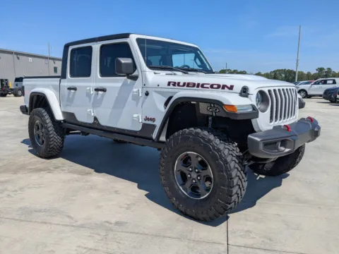 More photos of 2023 Jeep Gladiator Rubicon at Woody Folsom CDJR of Douglas, GA