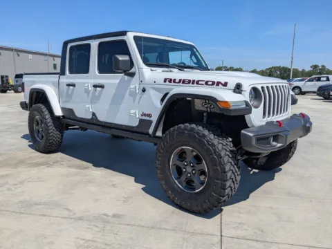 More photos of 2023 Jeep Gladiator Rubicon at Woody Folsom CDJR of Douglas, GA