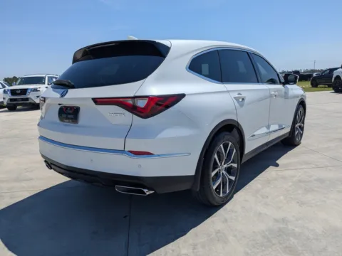 More photos of 2022 Acura MDX w/Technology Package at Woody Folsom CDJR of Douglas, GA