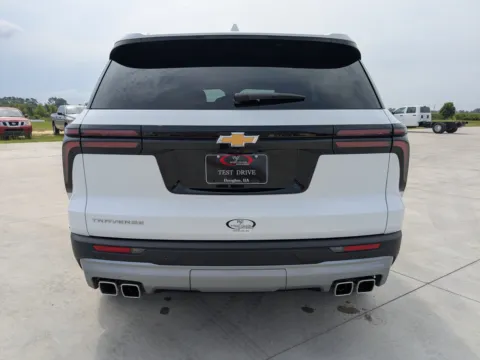 More photos of 2025 Chevrolet Traverse FWD LT at Woody Folsom CDJR of Douglas, GA