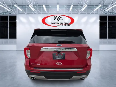 More photos of 2024 Ford Explorer Limited at Woody Folsom CDJR of Douglas, GA