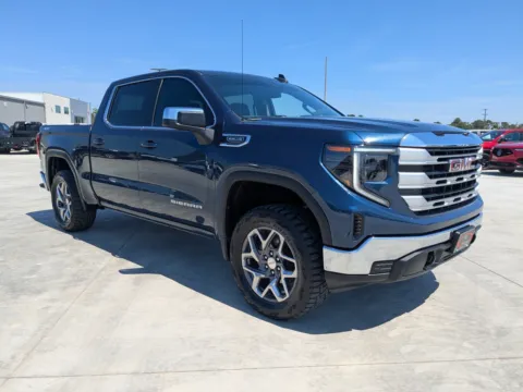 Photos of 2022 GMC Sierra 1500 SLE for sale in Douglas, GA at Woody Folsom CDJR of Douglas
