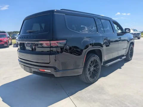 More photos of 2025 Jeep Wagoneer L Series II Carbide at Woody Folsom CDJR of Douglas, GA