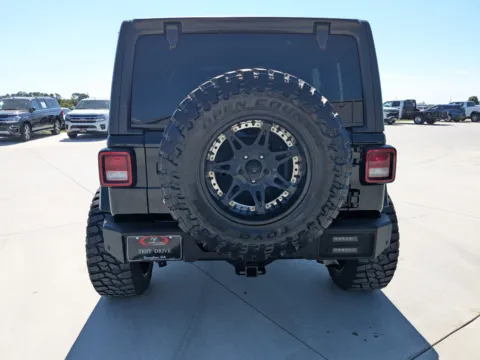 More photos of 2019 Jeep Wrangler Unlimited Sport S at Woody Folsom CDJR of Douglas, GA