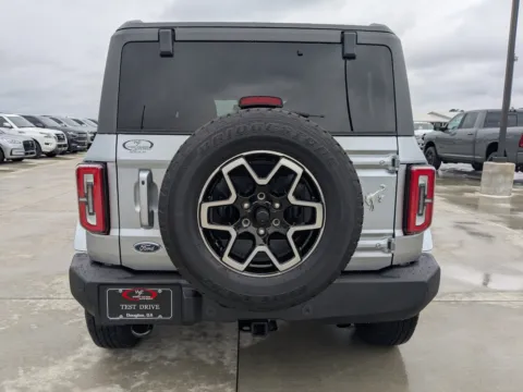 More photos of 2023 Ford Bronco Outer Banks at Woody Folsom CDJR of Douglas, GA