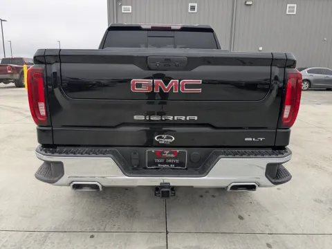 More photos of 2021 GMC Sierra 1500 SLT at Woody Folsom CDJR of Douglas, GA