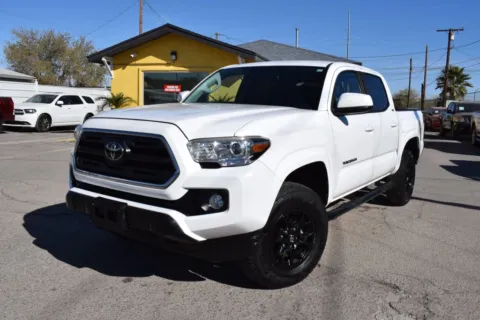 White 2019 Toyota Tacoma Double Cab SR5 Pickup 4D 5 ft for sale in El Paso, TX