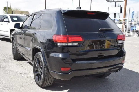 More photos of 2021 Jeep Grand Cherokee Laredo X Sport Utility 4D at Select Automotive Inc., TX