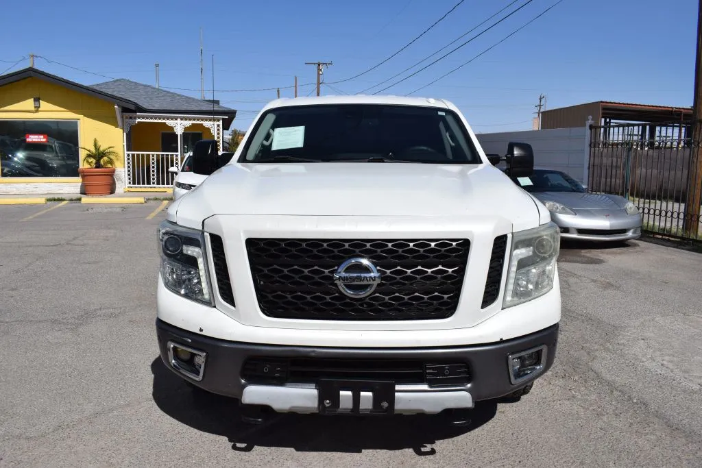 2016 Nissan Titan XD Pro-4X - Photo 10