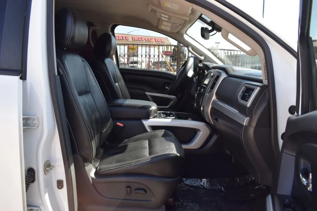 2016 Nissan Titan XD Pro-4X - Photo 24