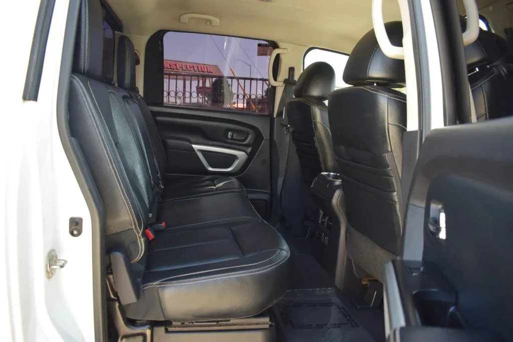 2016 Nissan Titan XD Pro-4X - Photo 22