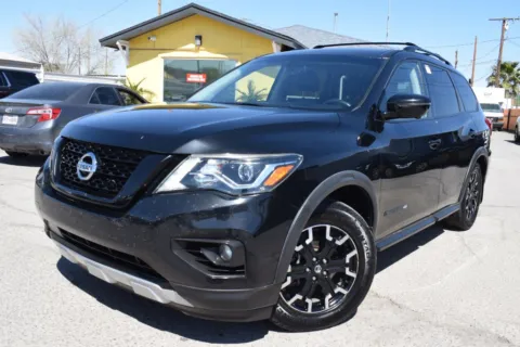 Photos of 2019 Nissan Pathfinder SL Sport Utility 4D for sale in El Paso, TX at Select Automotive Inc.