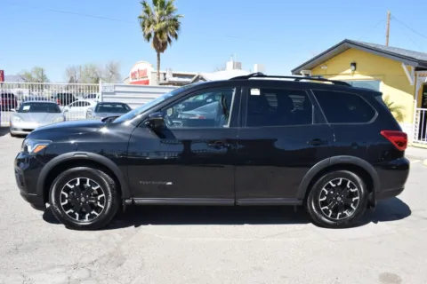More photos of 2019 Nissan Pathfinder SL Sport Utility 4D at Select Automotive Inc., TX