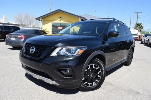 Black 2019 Nissan Pathfinder SL Sport Utility 4D for sale in El Paso, TX