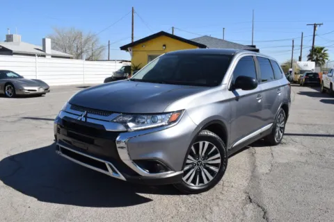 Gray 2020 Mitsubishi Outlander ES Sport Utility 4D for sale in El Paso, TX