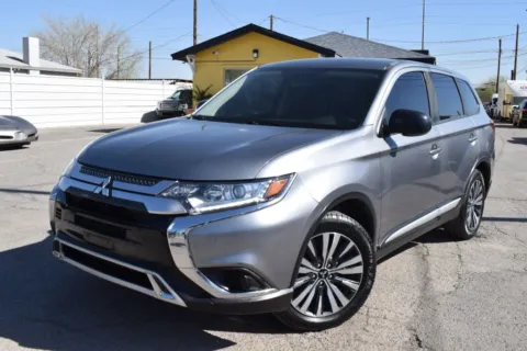Photos of 2020 Mitsubishi Outlander ES Sport Utility 4D for sale in El Paso, TX at Select Automotive Inc.