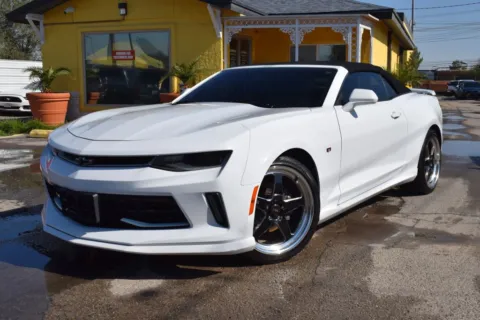 White 2018 Chevrolet Camaro LT Convertible 2D for sale in El Paso, TX