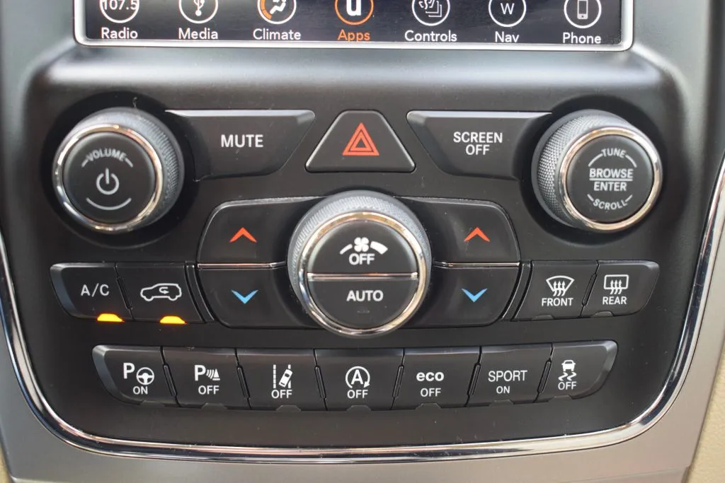 2018 Jeep Grand Cherokee Overland - Photo 38