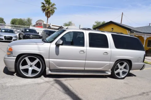 More photos of 2004 GMC Yukon XL 1500 Denali Sport Utility 4D at Select Automotive Inc., TX