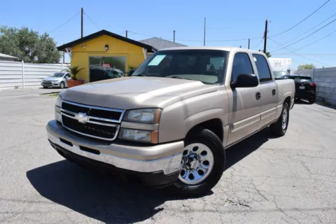 Gold 2007 Chevrolet Silverado (Classic) 1500 Crew Cab LS Pickup 4D 5 3/4 ft for sale in El Paso, TX